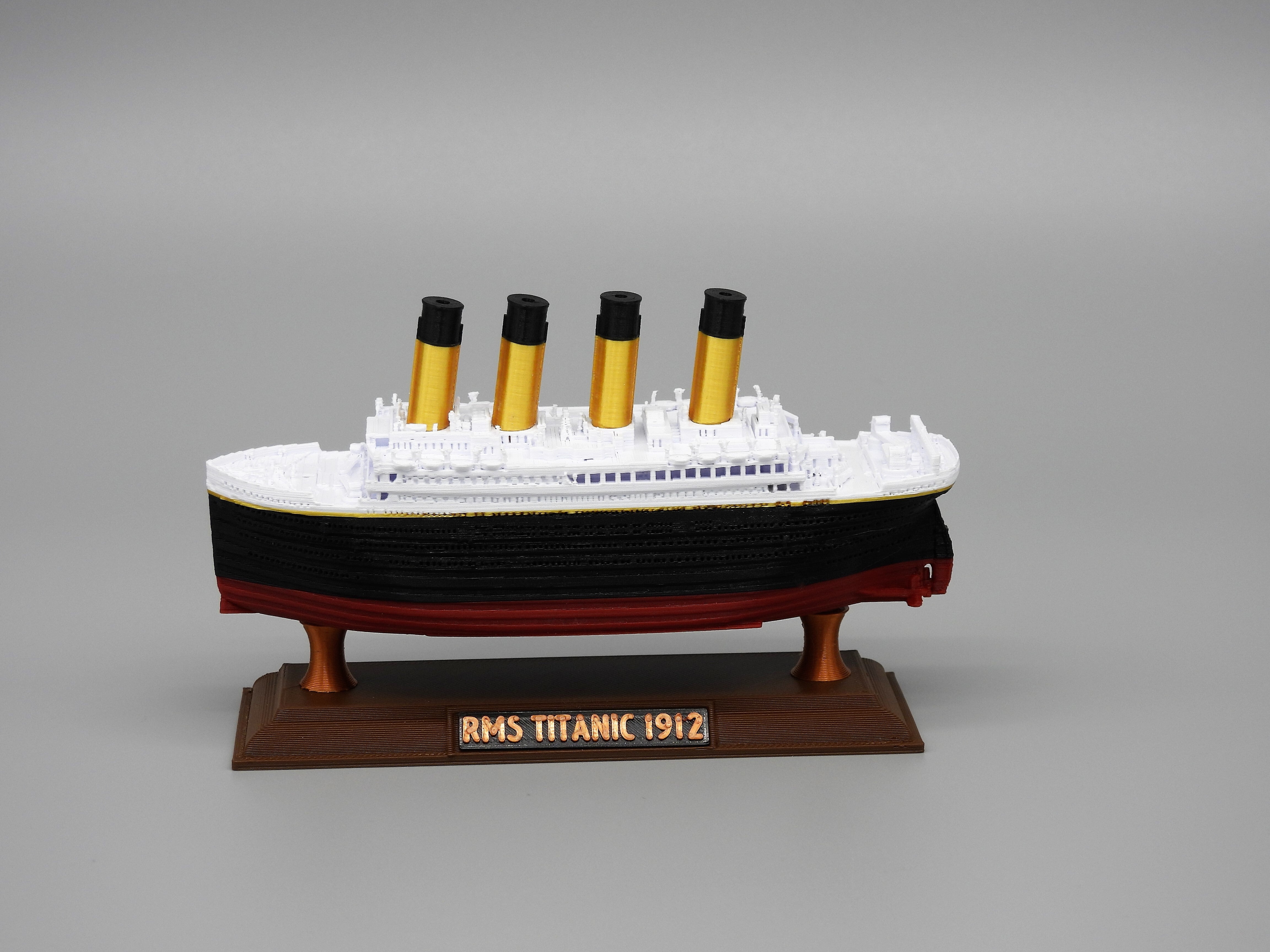 Floats　Floating　Kid　Perfect!　Model　Bathtub　Tested　RMS　TheRoller3D　TITANIC　Approved!